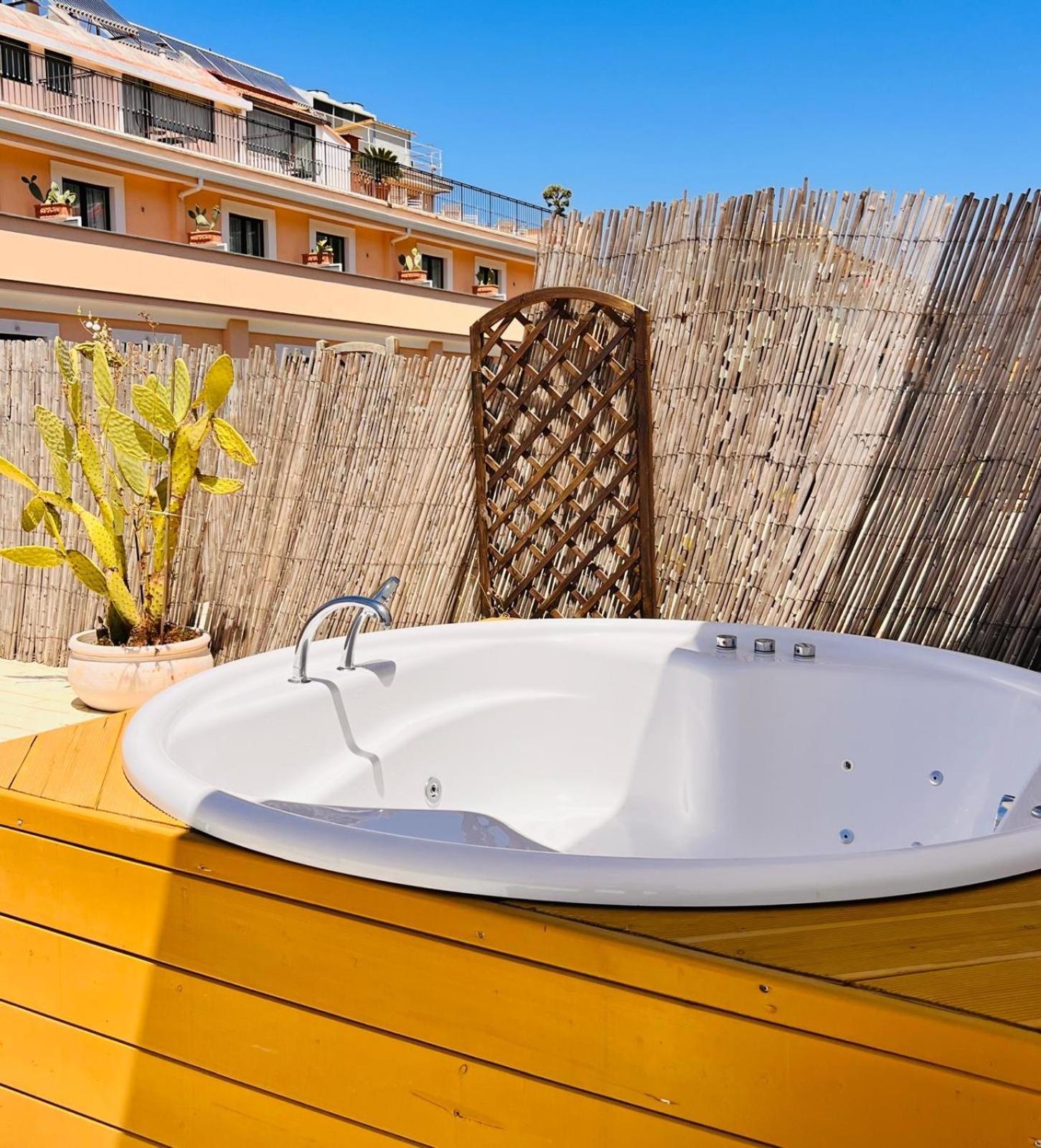 Sole Suites Сорренто Экстерьер фото